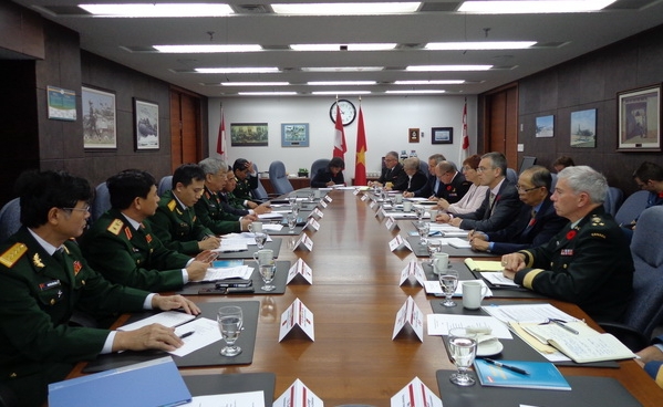 Vietnam und Kanada verstärken Zusammenarbeit in Verteidigung